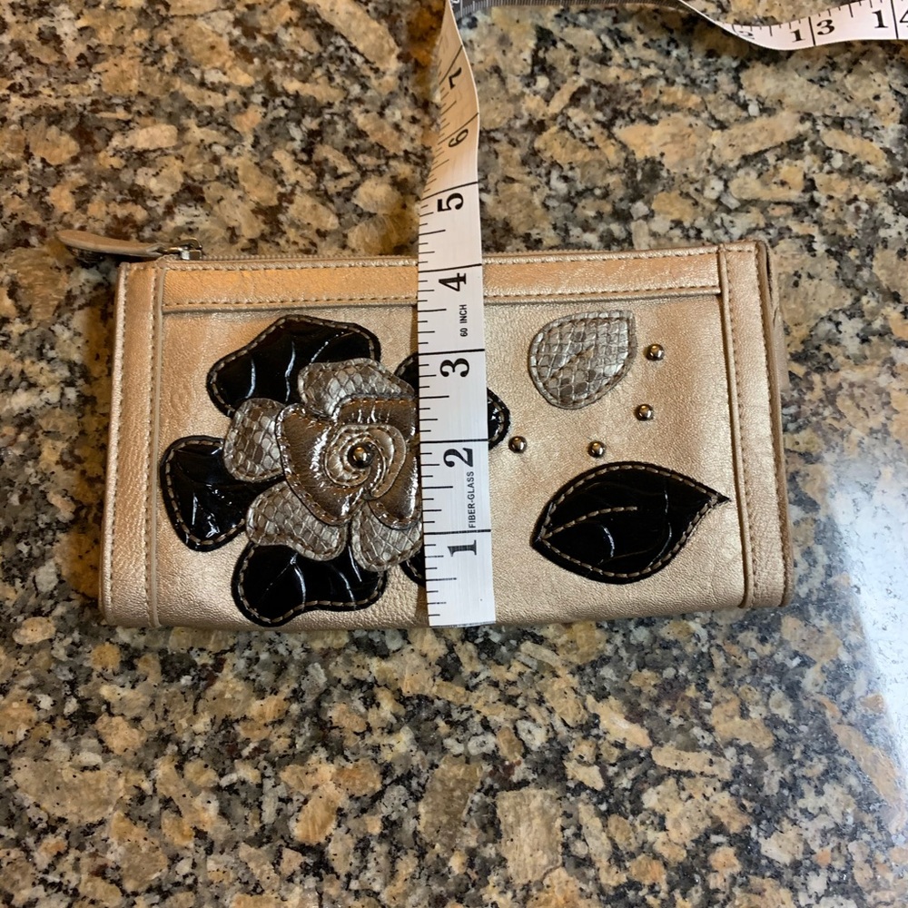 Fossil Relic Wallet - Picture 3 of 6